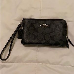 Coach wristlet Black and Smoke
